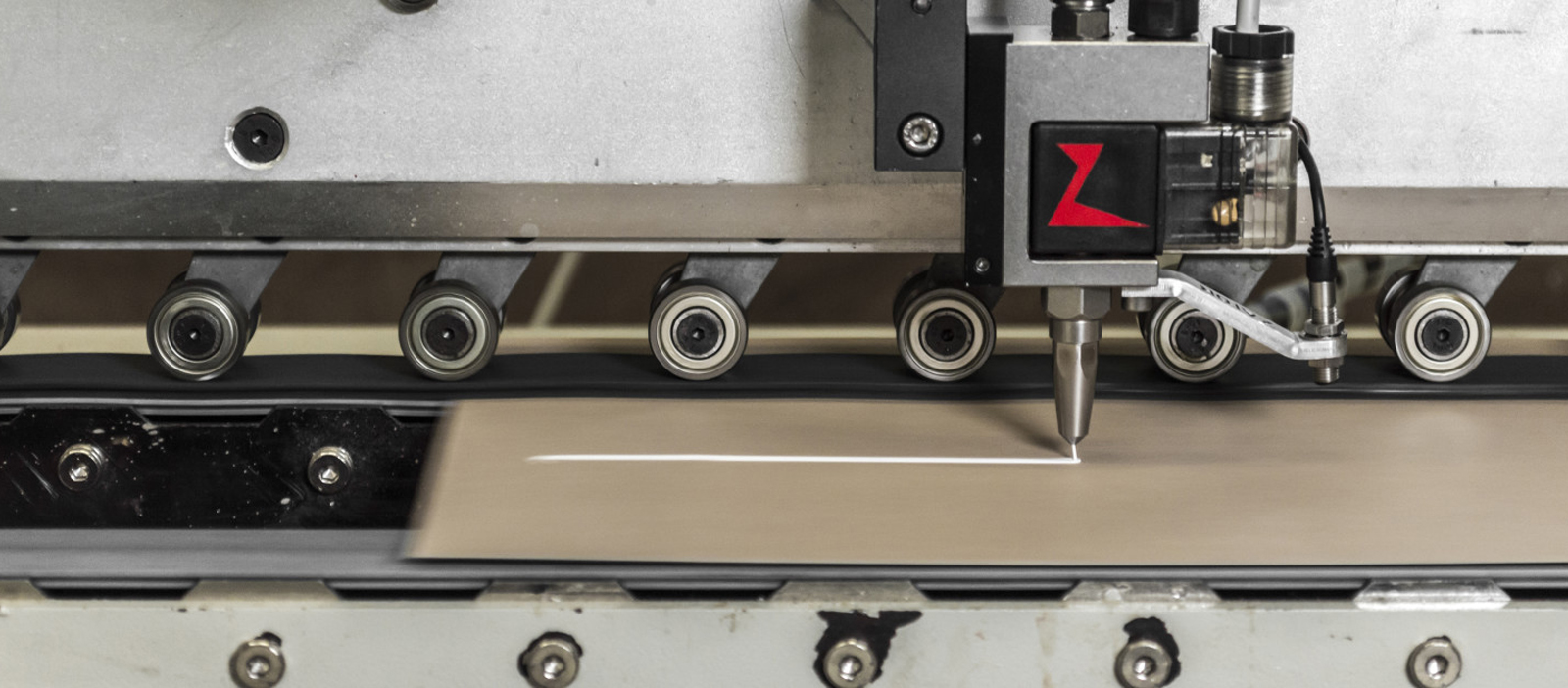 Zator DLK Head Applying